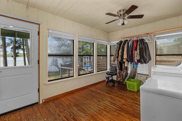 140 County Rd 4034, Carthage, TX 75633