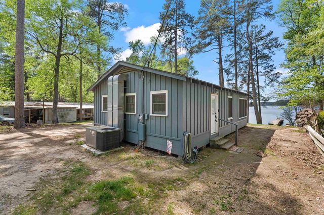 140 County Rd 4034, Carthage, TX 75633