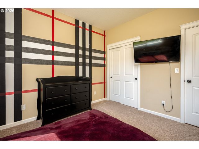 467 E JOHNSON St, Carlton, OR 97111
