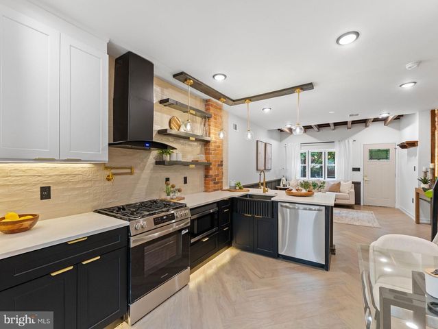 2339 S BUCKNELL ST, Philadelphia, PA 19145