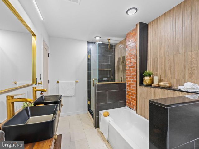 2339 S BUCKNELL ST, Philadelphia, PA 19145