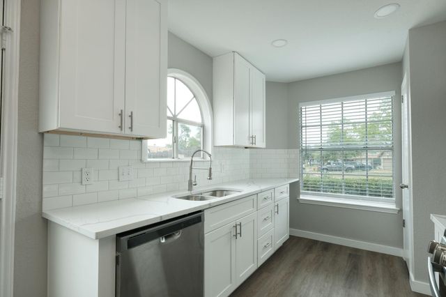 1301 Black Cherry DR, Cedar Park, TX 78613
