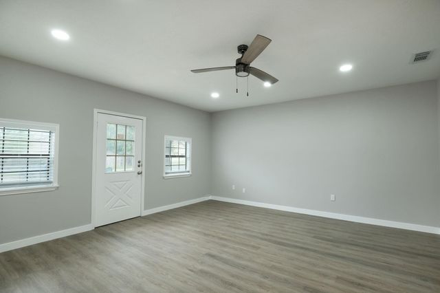 1301 Black Cherry DR, Cedar Park, TX 78613