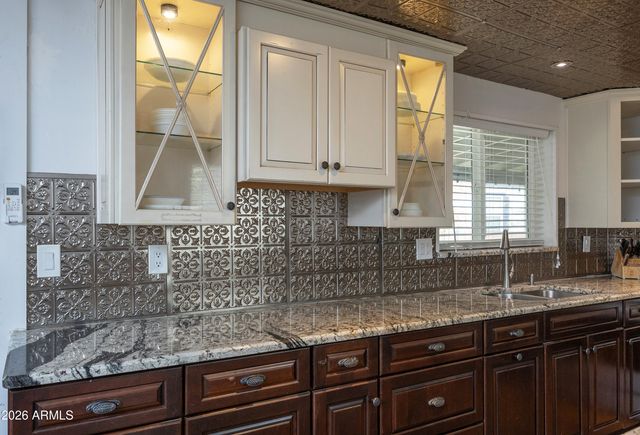 535 E OAK Drive, Munds Park, AZ 86017