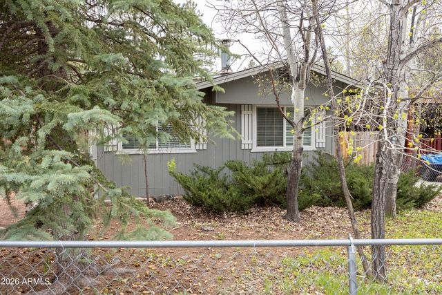 535 E OAK Drive, Munds Park, AZ 86017