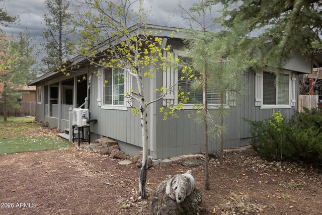 535 E OAK Drive, Munds Park, AZ 86017