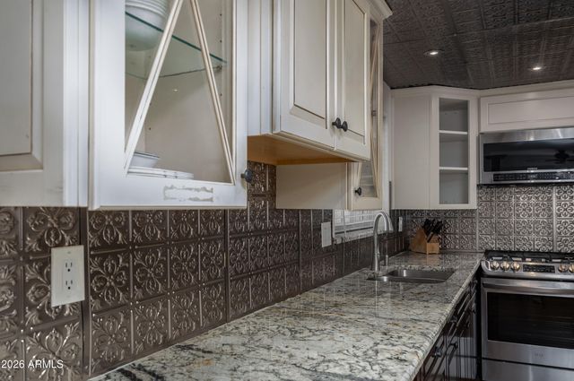 535 E OAK Drive, Munds Park, AZ 86017