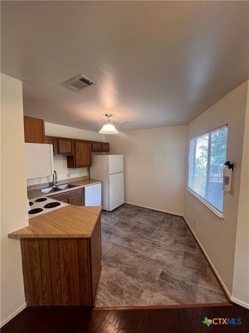 1628 Post Road, San Marcos, TX 78666