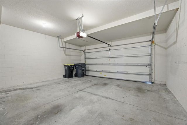 220 WHIRLAWAY DRIVE, Davenport, FL 33837