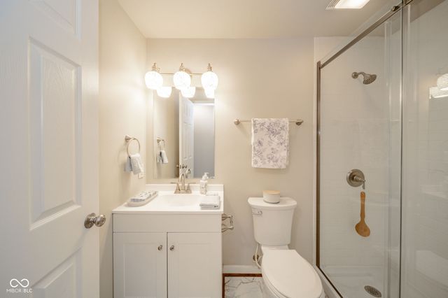 807 Bittersweet Lane, Anderson, IN 46011