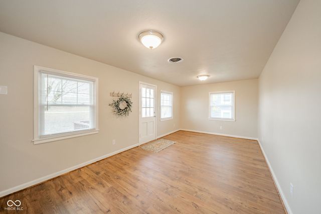 807 Bittersweet Lane, Anderson, IN 46011