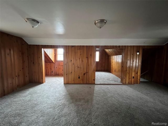 11851 College Street, Detroit, MI 48205