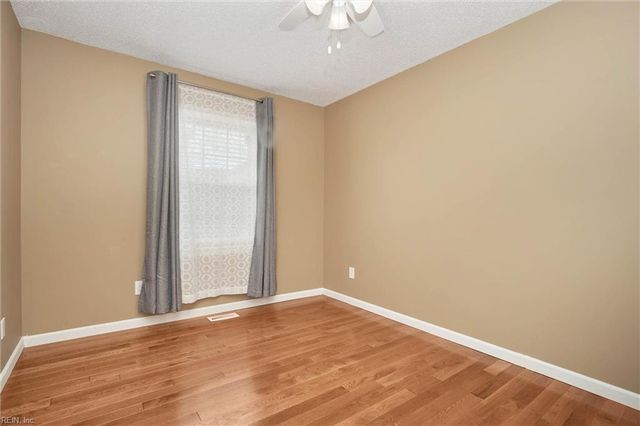 123 Songbird TRL, Yorktown, VA 23692