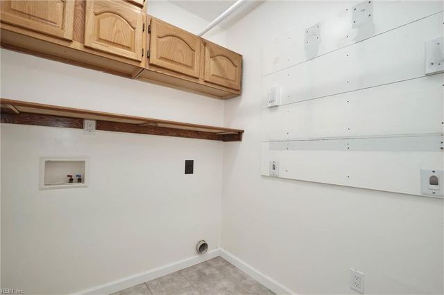123 Songbird TRL, Yorktown, VA 23692