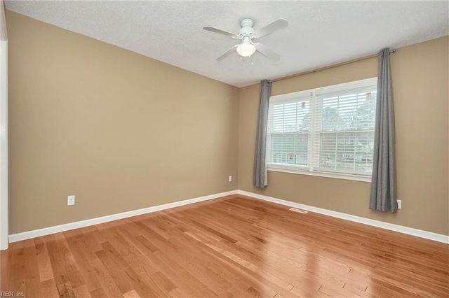 123 Songbird TRL, Yorktown, VA 23692