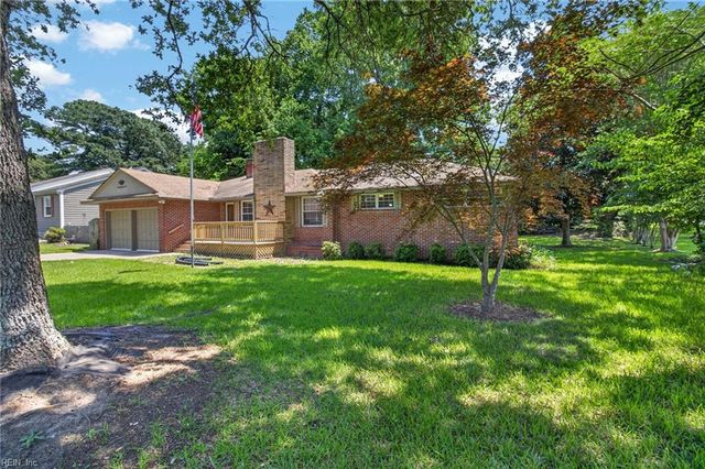3301 Brookside LN, Portsmouth, VA 23703