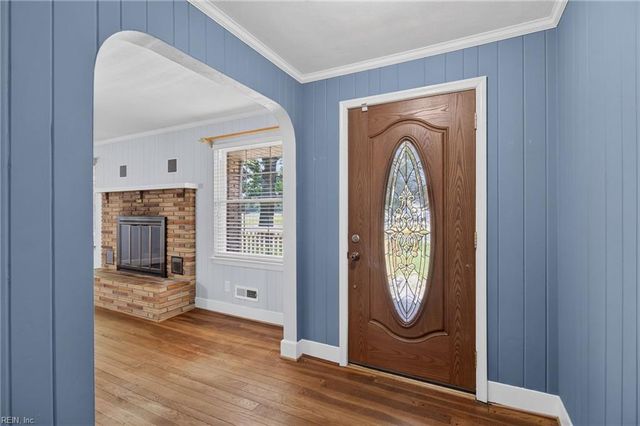 3301 Brookside LN, Portsmouth, VA 23703