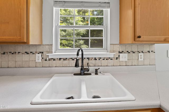 105 Chilmark Ridge Drive, Holly Springs, NC 27540
