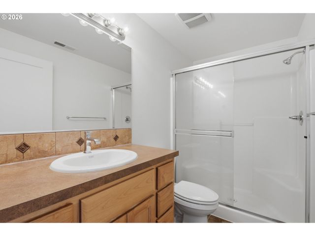 1213 Se 6TH St, Battle Ground, WA 98604
