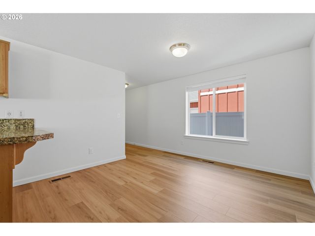 1213 Se 6TH St, Battle Ground, WA 98604
