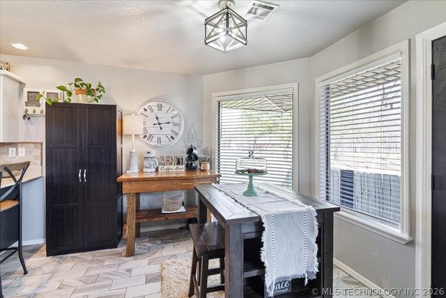 469267 W Hwy 100, Stilwell, OK 74960