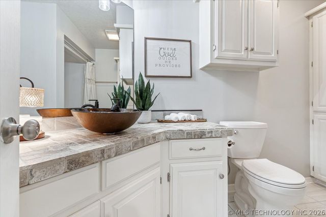 469267 W Hwy 100, Stilwell, OK 74960