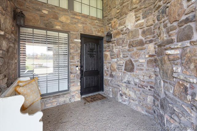 469267 W Hwy 100, Stilwell, OK 74960