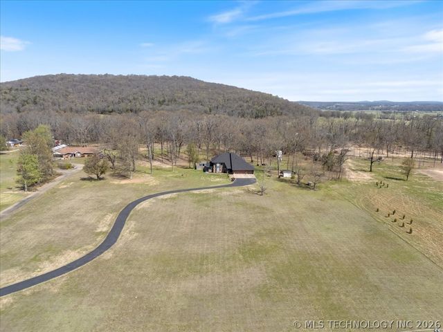 469267 W Hwy 100, Stilwell, OK 74960