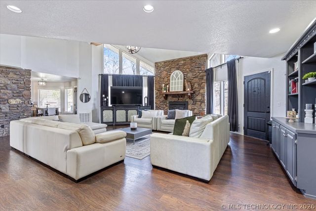 469267 W Hwy 100, Stilwell, OK 74960