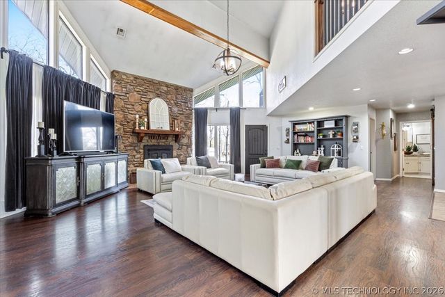 469267 W Hwy 100, Stilwell, OK 74960