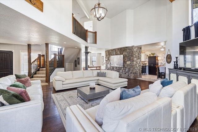 469267 W Hwy 100, Stilwell, OK 74960