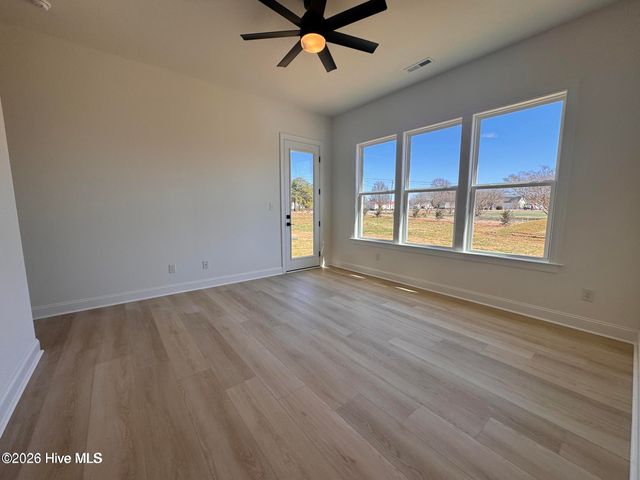 1773 Dixon Grove Lane, Grimesland, NC 27837