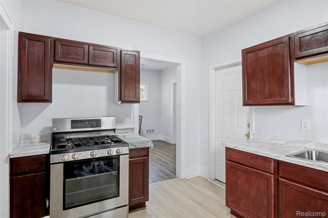 5015 Vancouver Street, Detroit, MI 48204