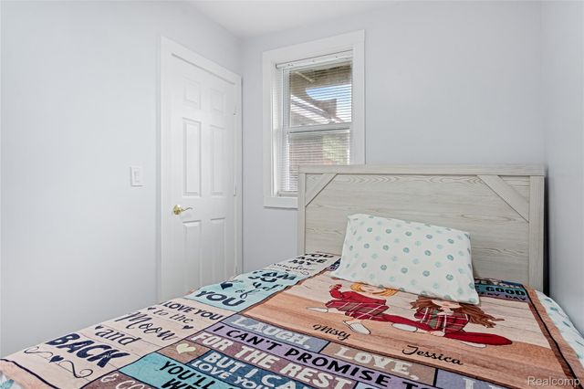 5015 Vancouver Street, Detroit, MI 48204