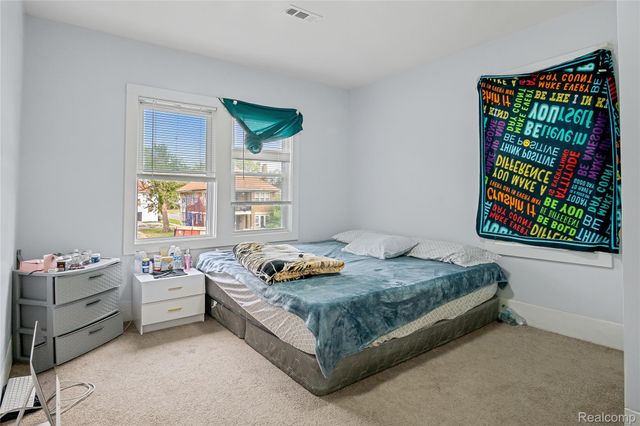 5015 Vancouver Street, Detroit, MI 48204