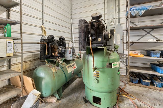 30205 S 4230 Road, Inola, OK 74036