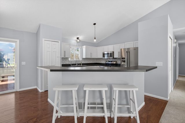 11437 Saddlebrook Circle, Pinckney, MI 48169