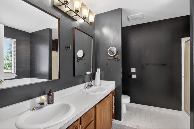 11437 Saddlebrook Circle, Pinckney, MI 48169