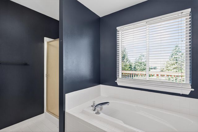 11437 Saddlebrook Circle, Pinckney, MI 48169