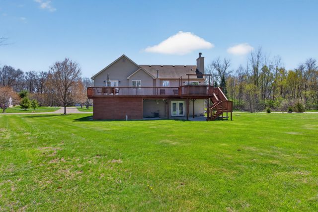 11437 Saddlebrook Circle, Pinckney, MI 48169