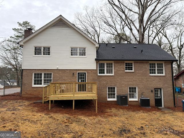 1519 Rangewood Drive SW, Lilburn, GA 30047