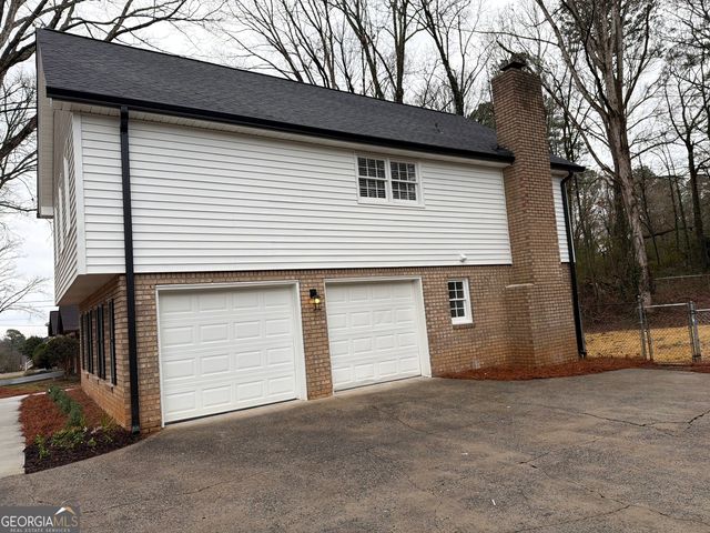 1519 Rangewood Drive SW, Lilburn, GA 30047