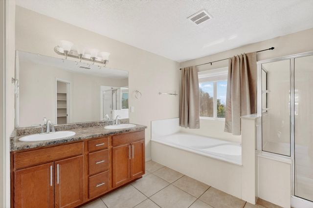 11824 Suny Bay Road SE, Albuquerque, NM 87123