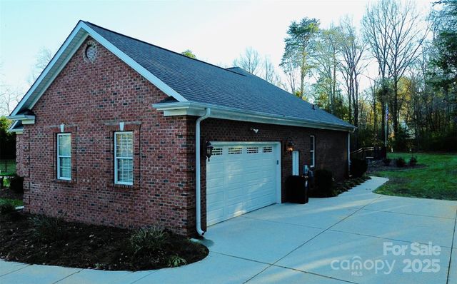 1266 Oak Grove Lane, Salisbury, NC 28146