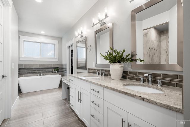 3505 W Barefoot St, Eagle, ID 83616