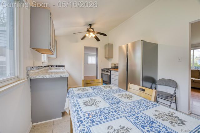 30815 Everett Street, Southfield, MI 48076