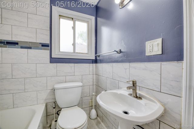 30815 Everett Street, Southfield, MI 48076