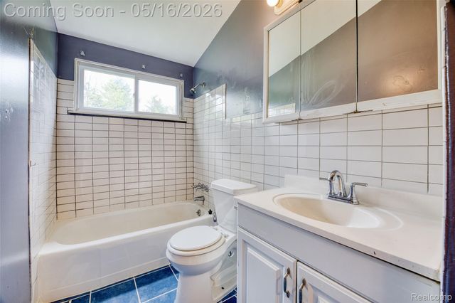 30815 Everett Street, Southfield, MI 48076