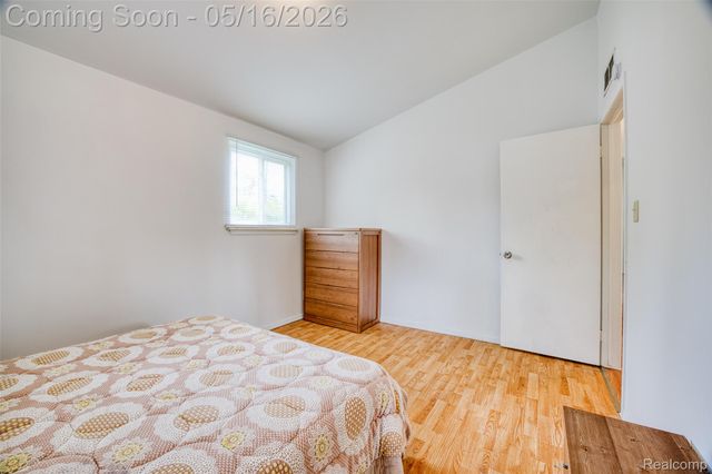 30815 Everett Street, Southfield, MI 48076