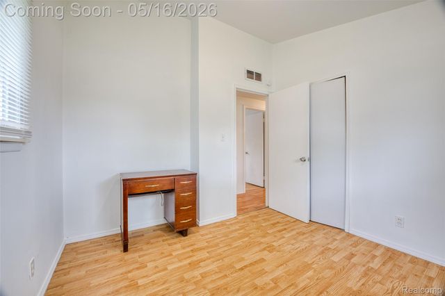 30815 Everett Street, Southfield, MI 48076